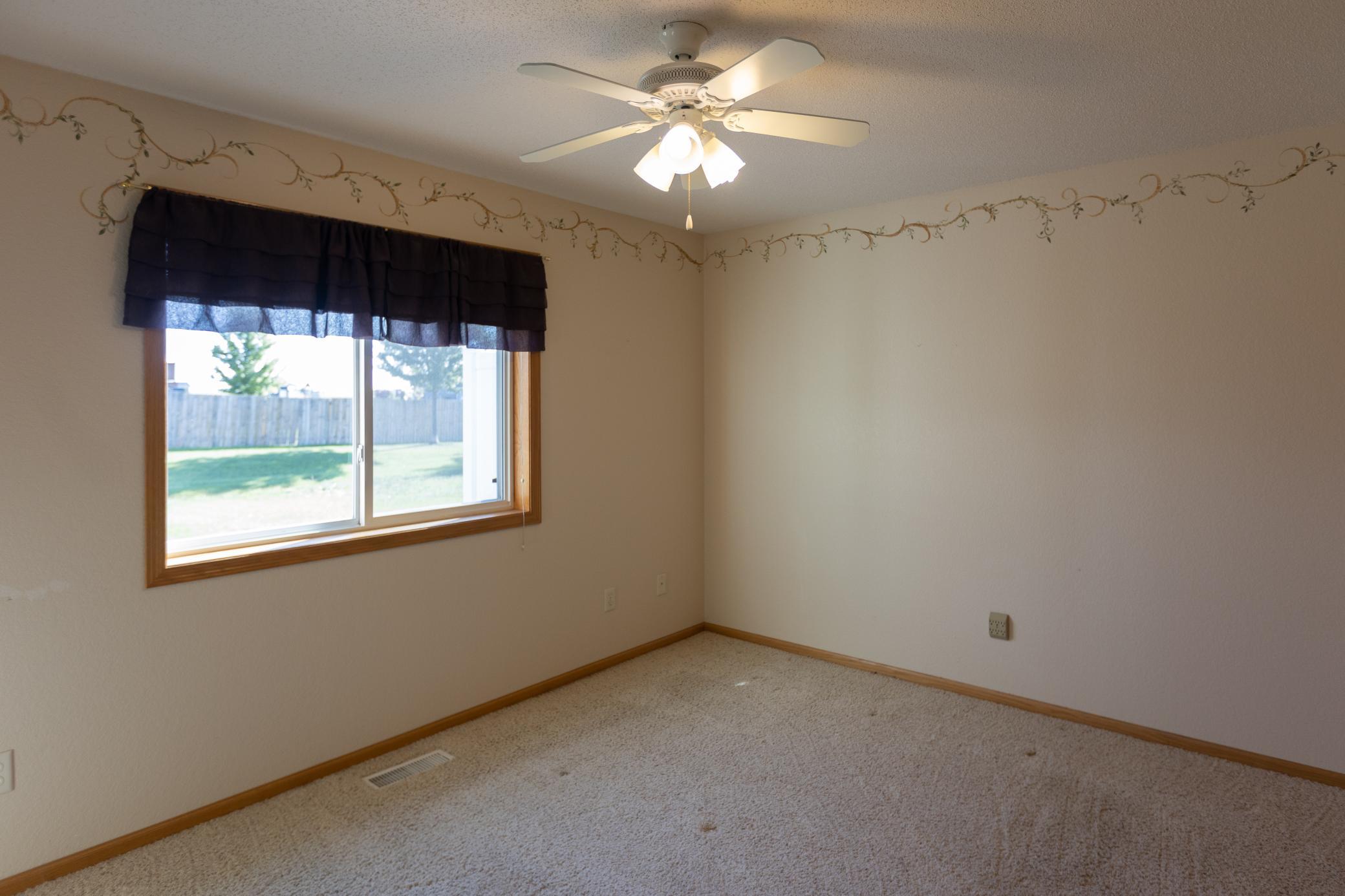 201 Garfield St. Mapleton 13 of 31.jpg