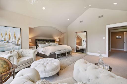 Owner's Suite - Vaulted Ceiling