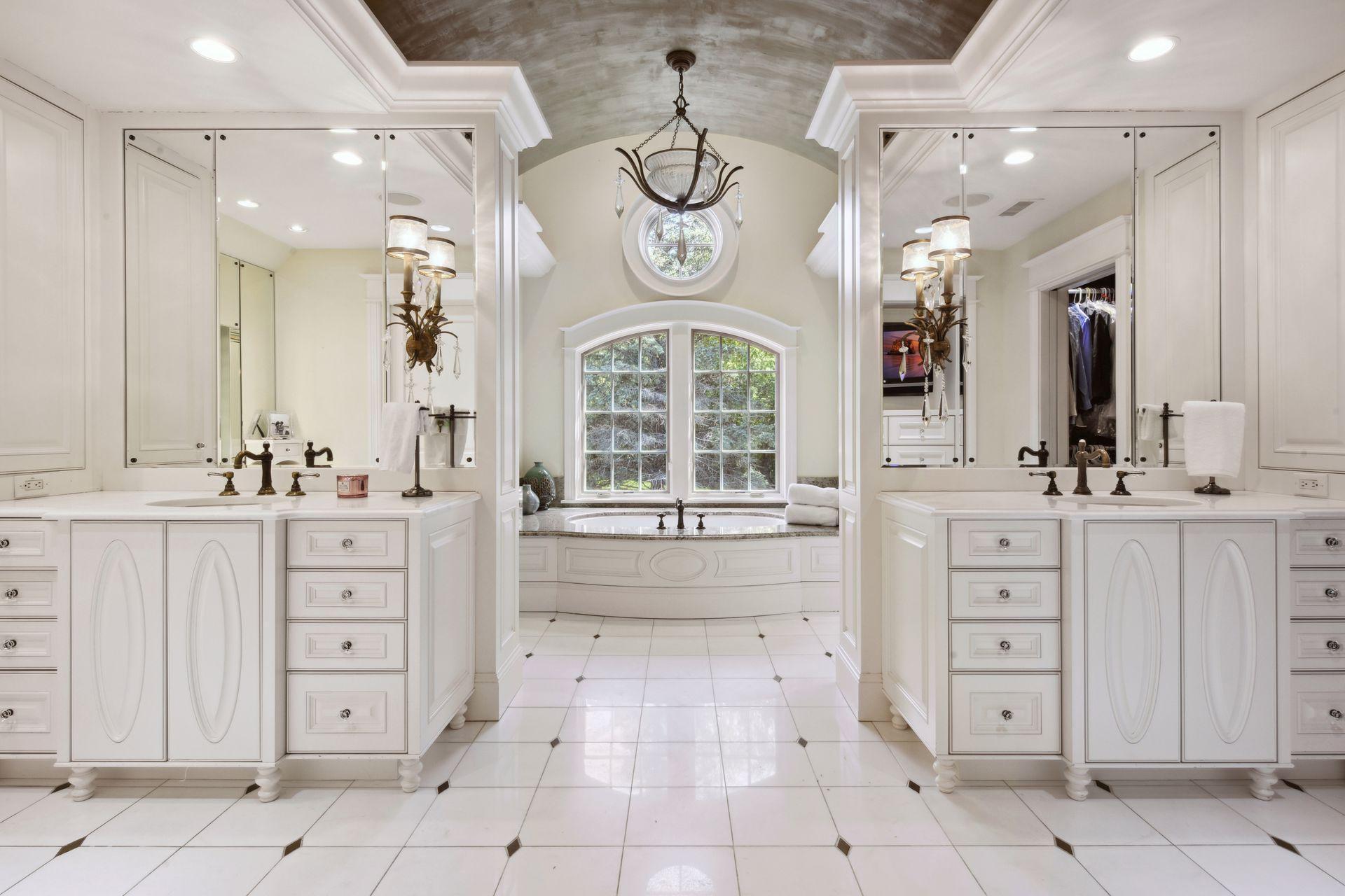 Masterpiece Owner's Suite Bathroom