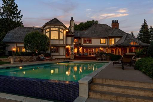 Backyard Oasis with Infinity Pool