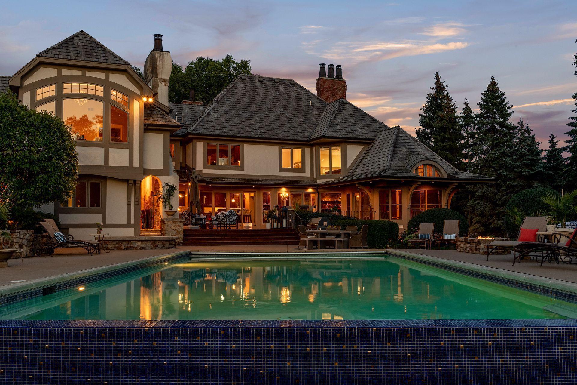 Stunning Outdoor Entertaining Areas