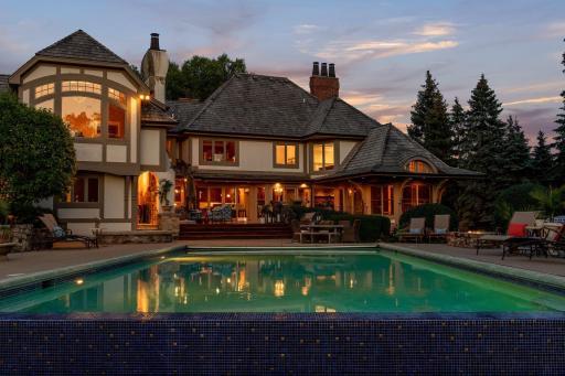 Stunning Outdoor Entertaining Areas