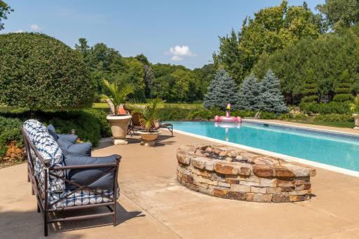 Gas Firepit Seating Area