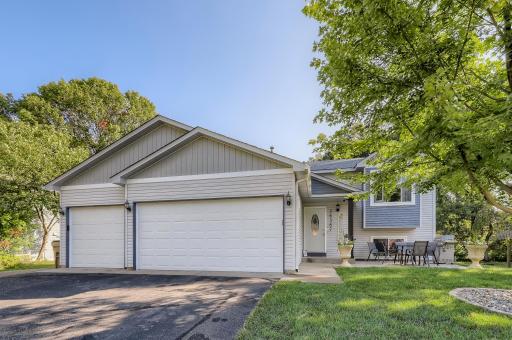 26367 10th Street W, Zimmerman, MN 55398