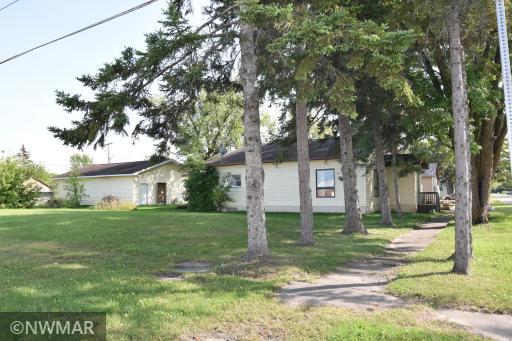 206 3rd Avenue SE, Baudette, MN 56623