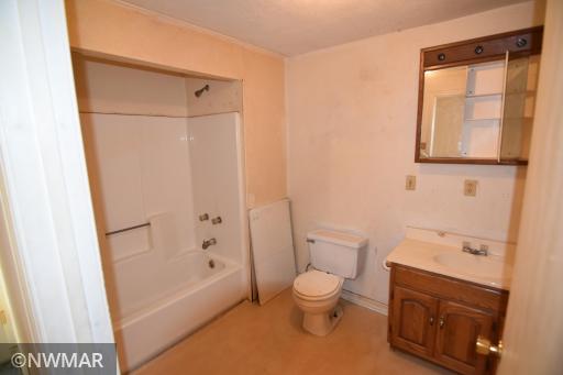 206 3rd Avenue SE, Baudette, MN 56623