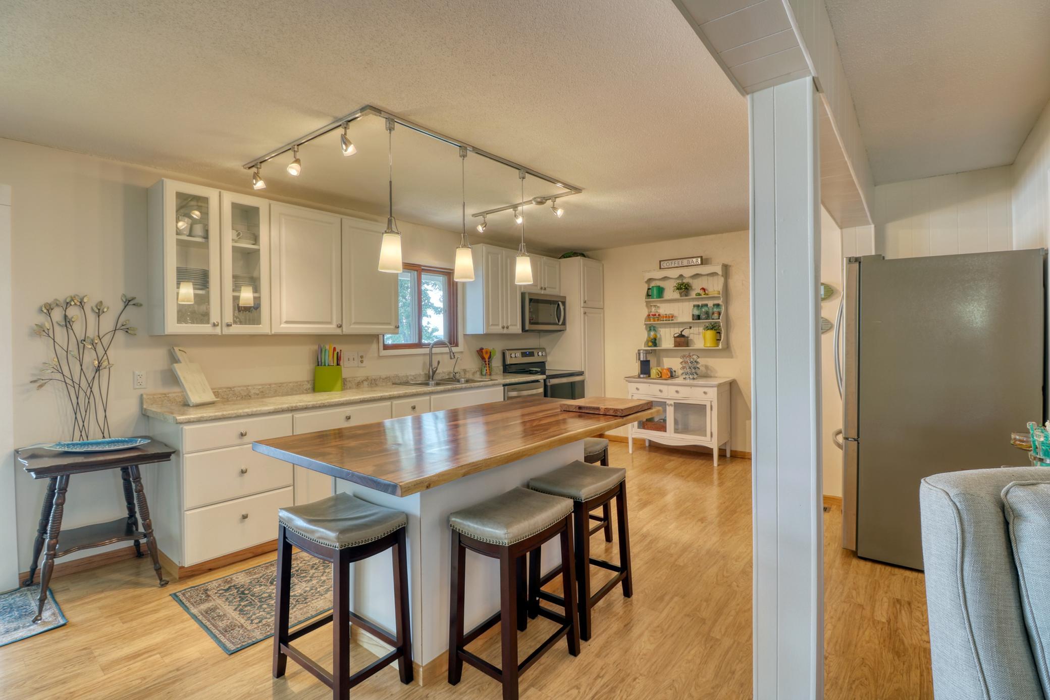 Kitchen1_1.jpg