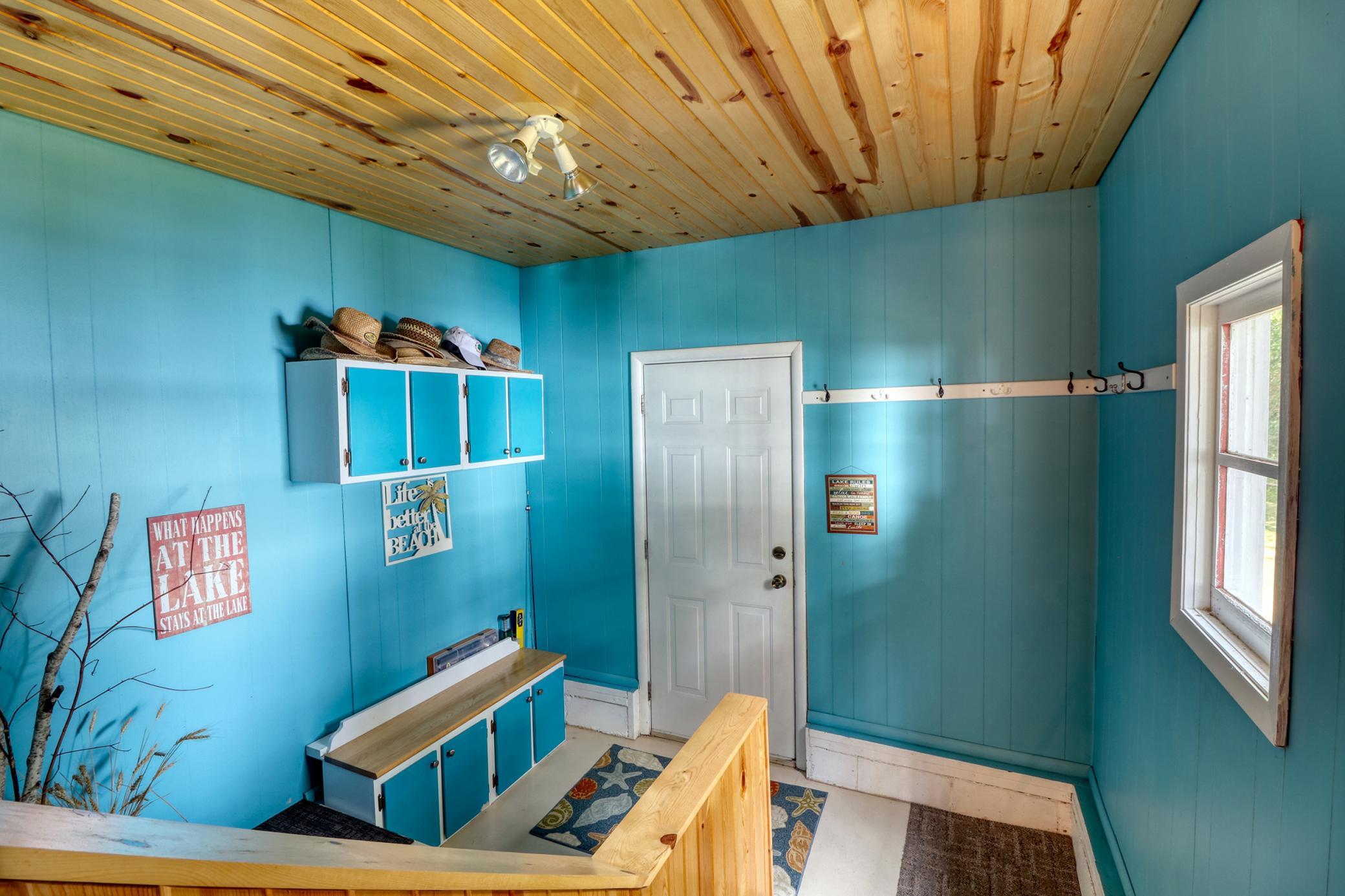 Mudroom1_0.jpg