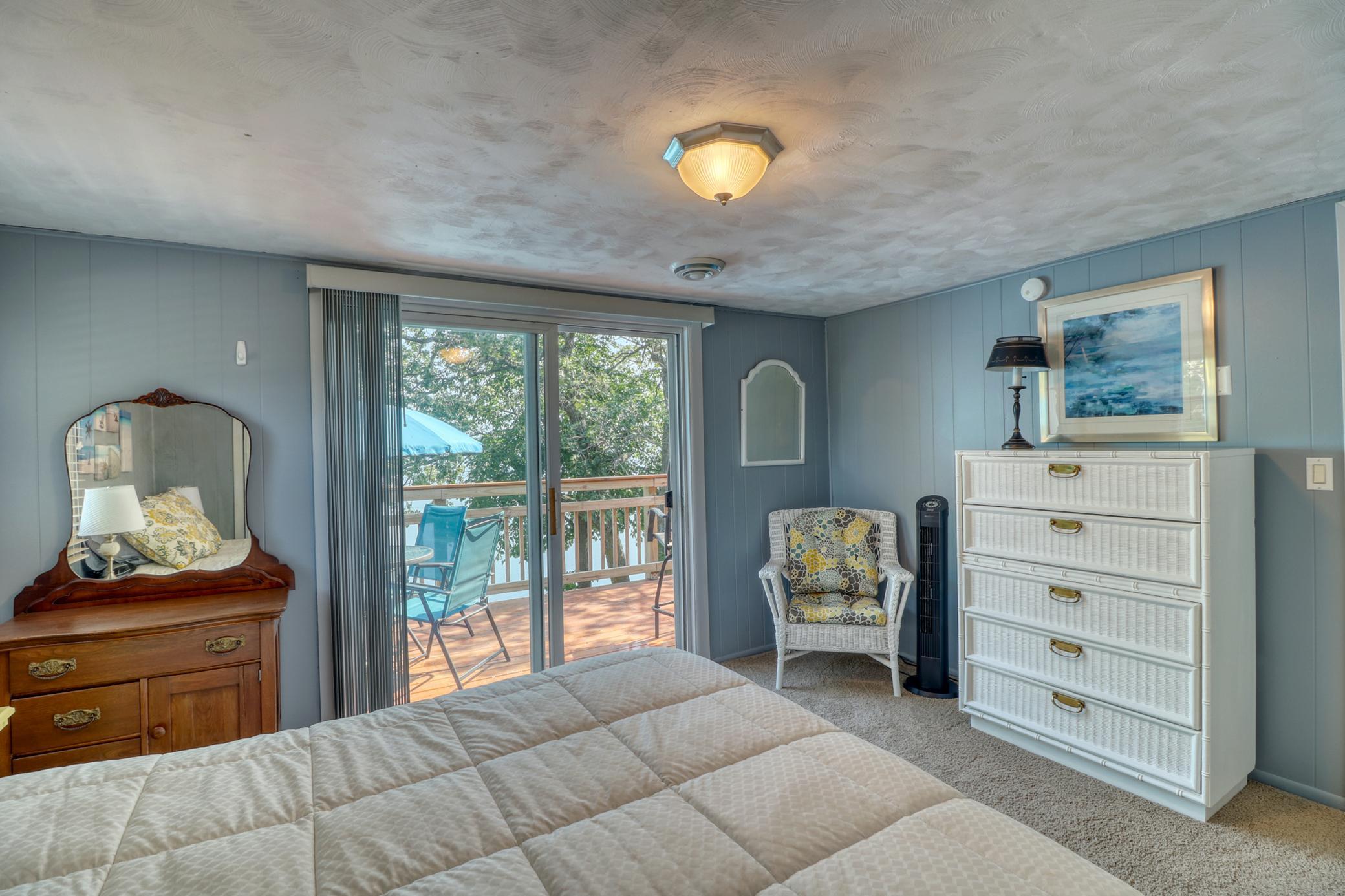 Upstairs Bedroom1_2.jpg