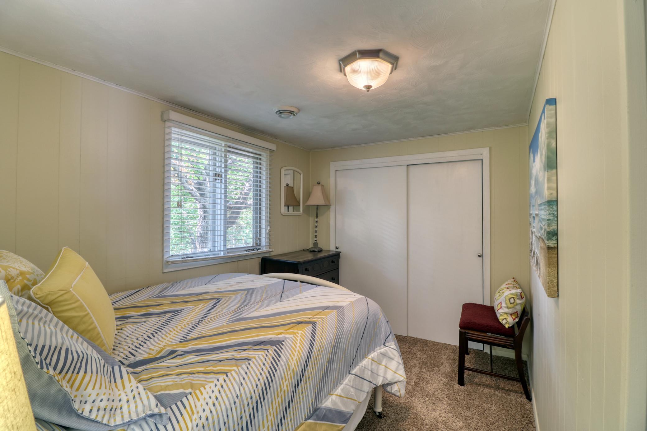 Upstairs Bedroom2_1.jpg