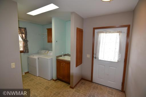 501 1st Avenue SW, Baudette, MN 56623