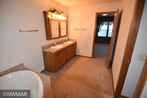 501 1st Avenue SW, Baudette, MN 56623