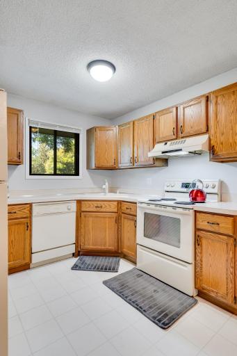 69 126th Lane NW, Coon Rapids, MN 55448
