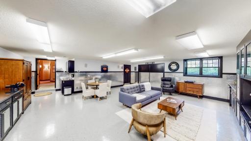 Flex room is located directly under main garage.
