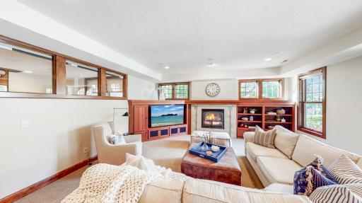 325 Lindsay Road, Hudson, WI 54016