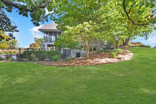 325 Lindsay Road, Hudson, WI 54016