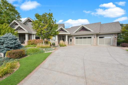 325 Lindsay Road, Hudson, WI 54016