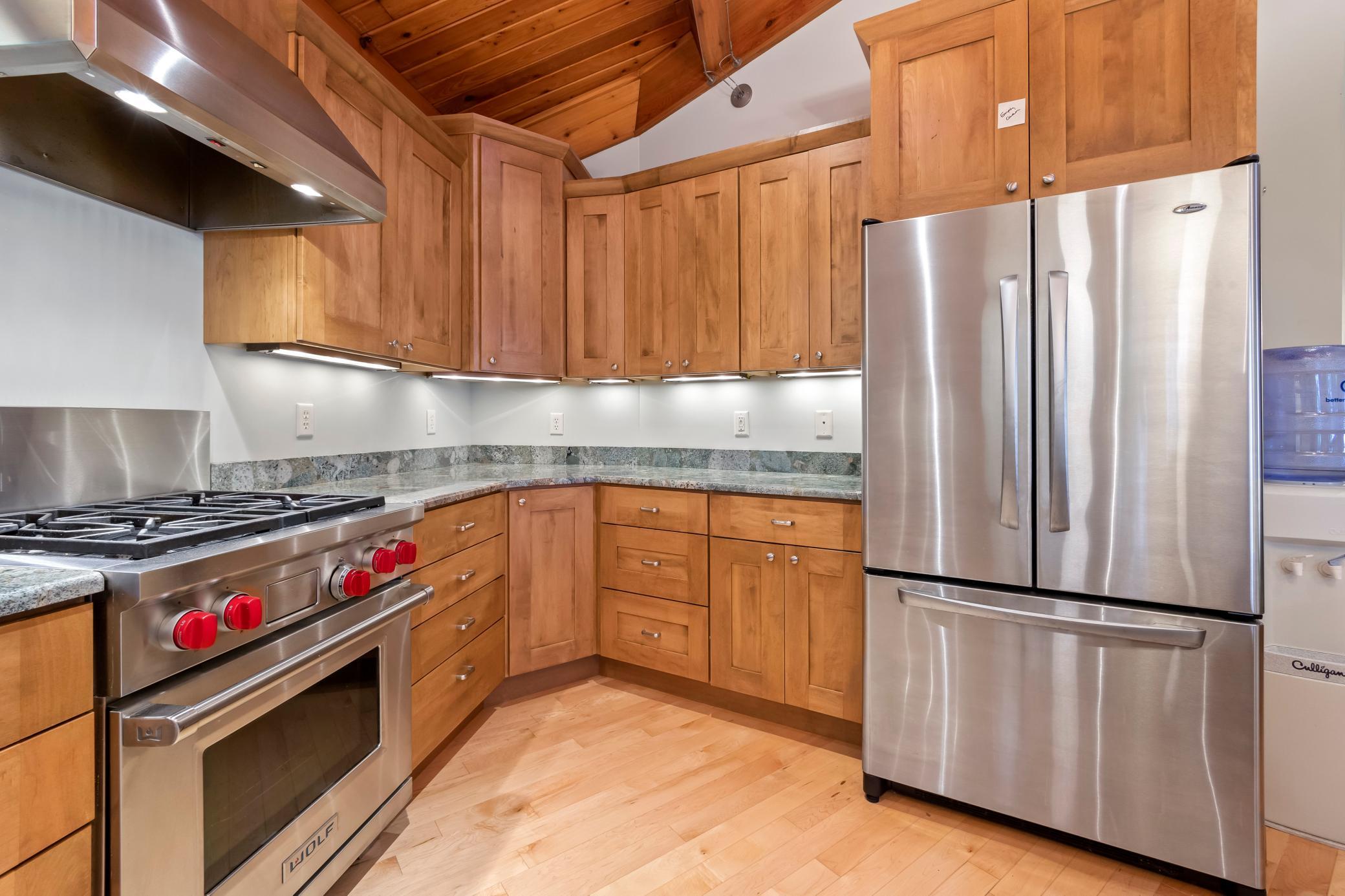Stainless Appliances.jpg