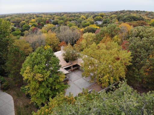 8800 Deer Ridge Lane, Bloomington, MN 55438