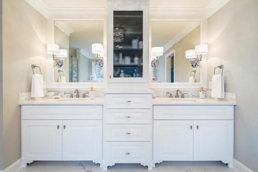 7009 Lee Valley Circle, Edina, MN 55439