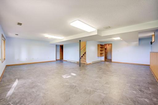 6123 77th Street SE, Clear Lake, MN 55319