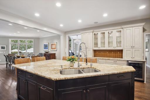 1300 French Creek Drive, Wayzata, MN 55391