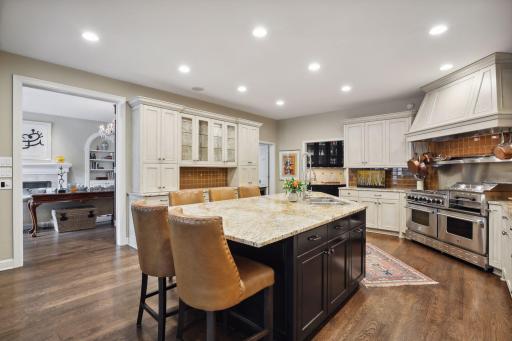 1300 French Creek Drive, Wayzata, MN 55391