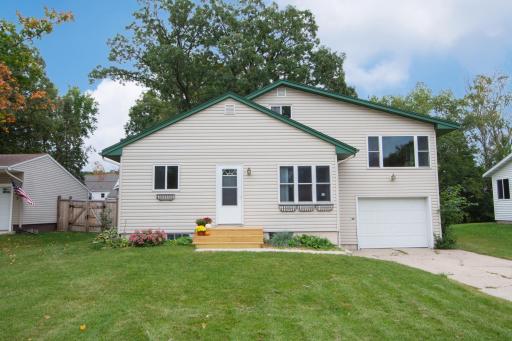 1125 Rossman Avenue, Detroit Lakes, MN 56501