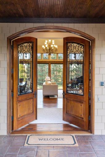 2935 Jonquil Trail N, Lake Elmo, MN 55042