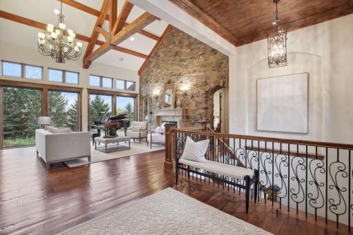 2935 Jonquil Trail N, Lake Elmo, MN 55042