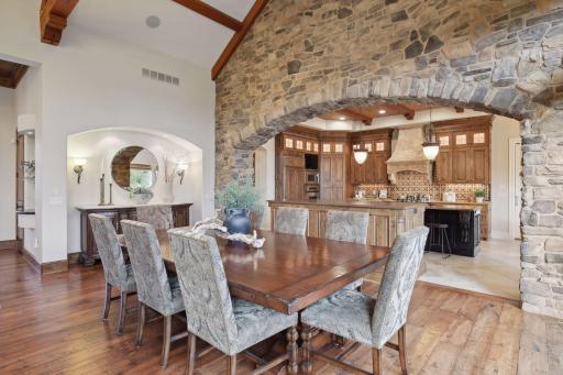 2935 Jonquil Trail N, Lake Elmo, MN 55042