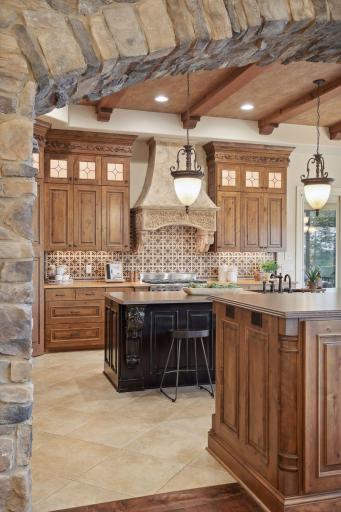 2935 Jonquil Trail N, Lake Elmo, MN 55042