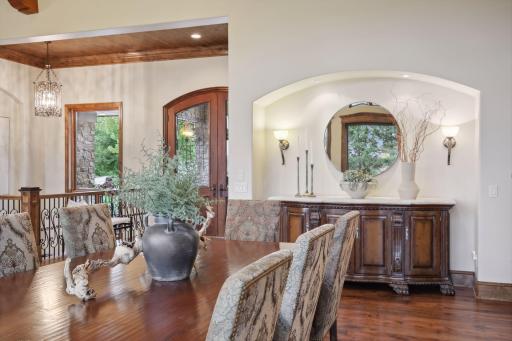 2935 Jonquil Trail N, Lake Elmo, MN 55042