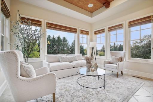 2935 Jonquil Trail N, Lake Elmo, MN 55042
