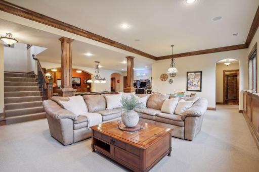 2935 Jonquil Trail N, Lake Elmo, MN 55042