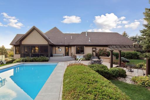 2935 Jonquil Trail N, Lake Elmo, MN 55042