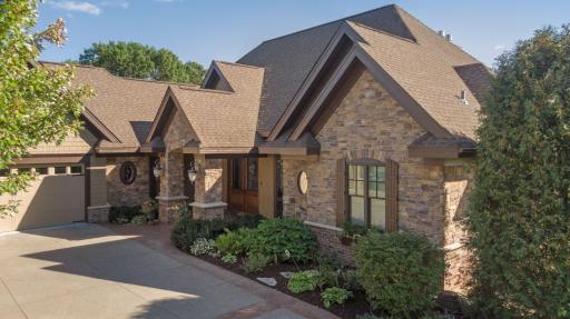 2935 Jonquil Trail N, Lake Elmo, MN 55042