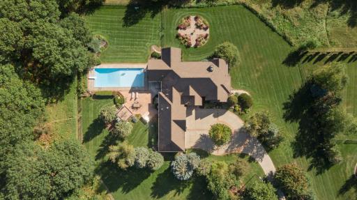 2935 Jonquil Trail N, Lake Elmo, MN 55042