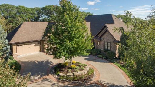 2935 Jonquil Trail N, Lake Elmo, MN 55042