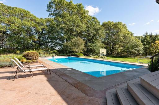 2935 Jonquil Trail N, Lake Elmo, MN 55042