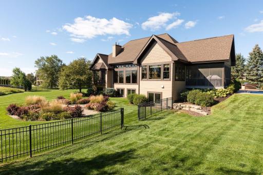 2935 Jonquil Trail N, Lake Elmo, MN 55042