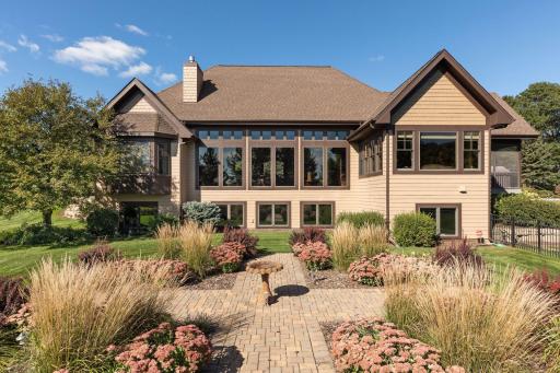 2935 Jonquil Trail N, Lake Elmo, MN 55042