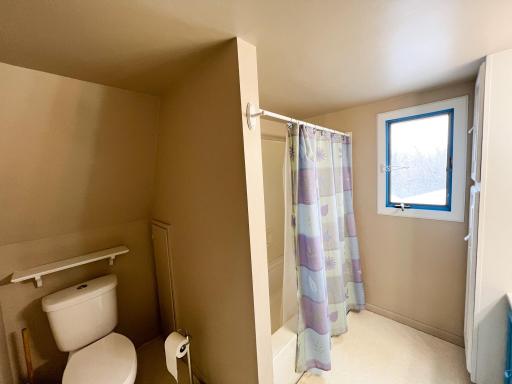 1402 East Avenue, Worthington, MN 56187