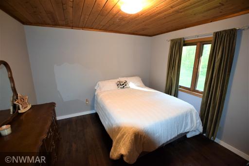 56702 County Road 137, Warroad, MN 56763