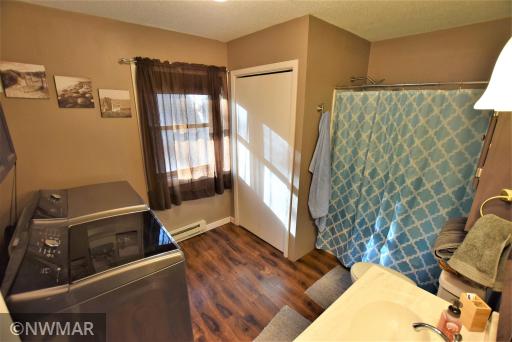56702 County Road 137, Warroad, MN 56763