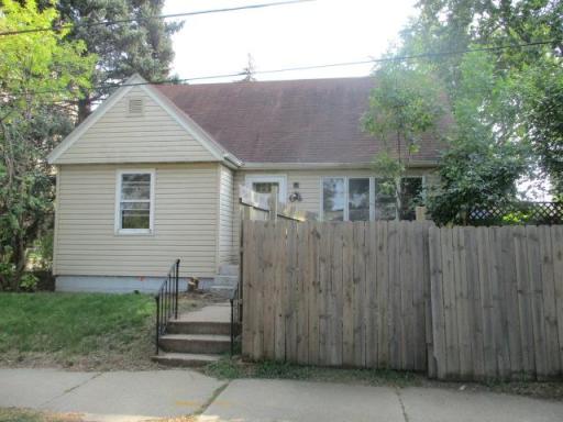 64 23rd Avenue NE, Minneapolis, MN 55418