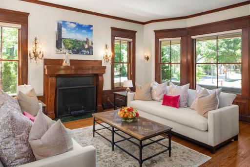 1725 Dupont Avenue S, Minneapolis, MN 55403