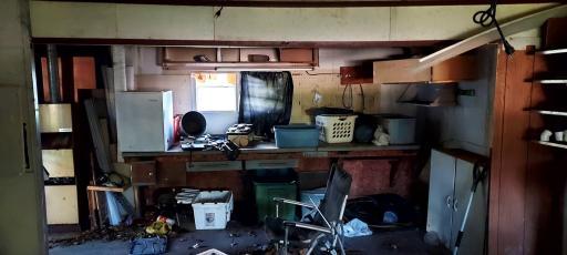 Garage Interior 2.jpg