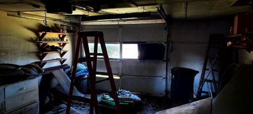 Garage Interior 1.jpg