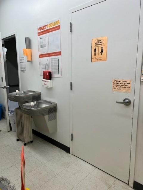 1008 S Broadway - restrooms.jpg
